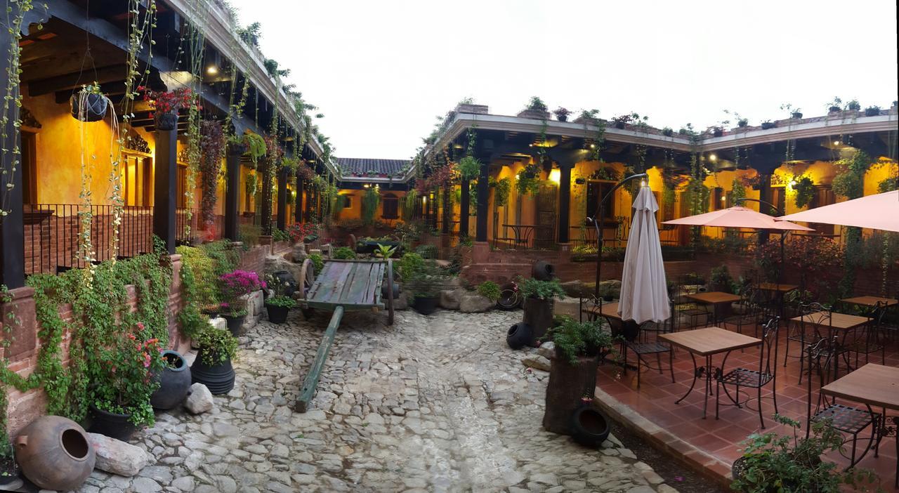 Hotel Eterna Primavera Antigua Buitenkant foto